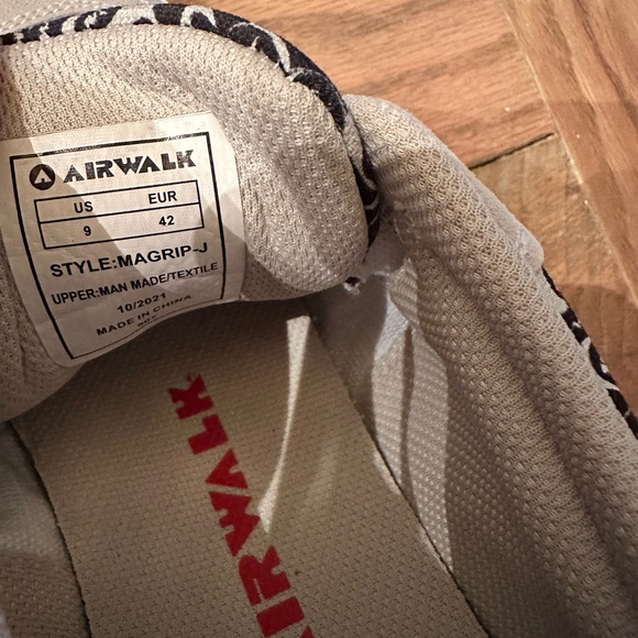 Airwalk NIB Magrip J sneakers skate shoes olive men’s size 9 NWT - Picture 4 of 5